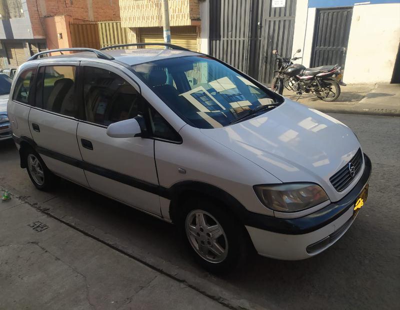 Chevrolet Zafira • 2003 • 226,414 km 2