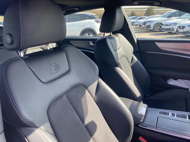Audi A7 • 2020 • 42,500 km 25