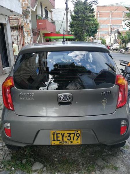 Kia Picanto • 2015 • 86,000 km 2