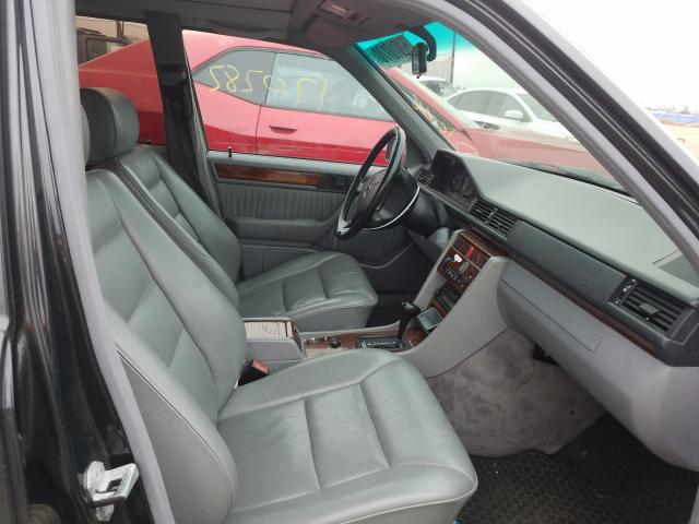 Mercedes-Benz E • 1994 • 35,697 km 5