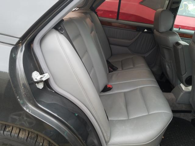 Mercedes-Benz E • 1994 • 35,697 km 1