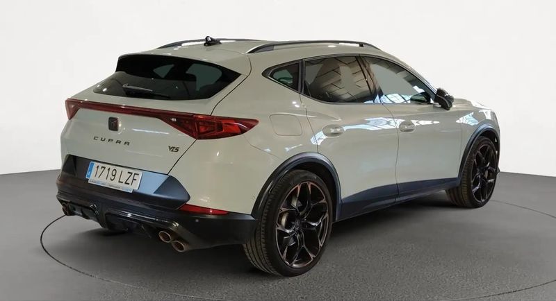 Seat Leon • 2022 • 71,558 km 3