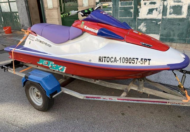 Asia Rocsta • 2002 • 25,000 km 2