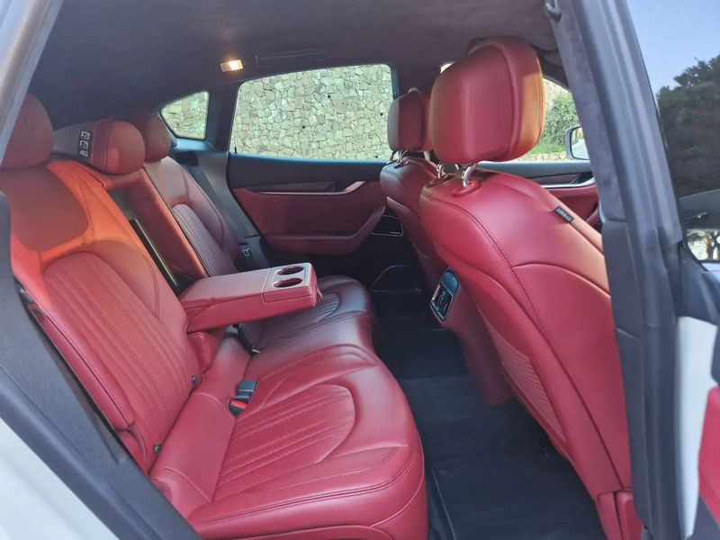 Maserati Levante • 2017 • 19,700 km 2