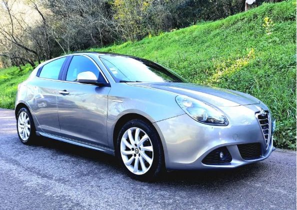 Alfa Romeo Giulietta • 2011 • 211,000 km 3