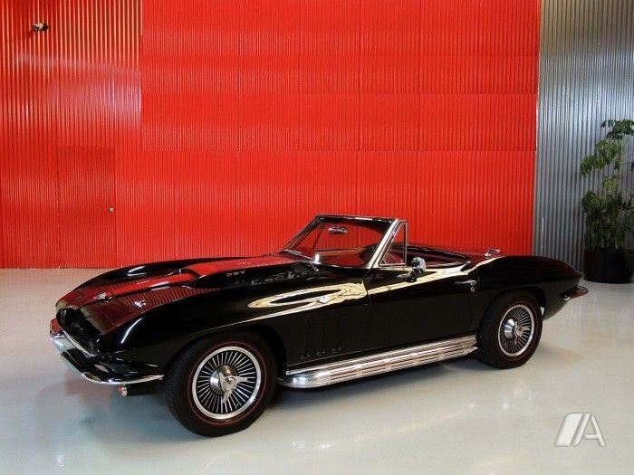 Chevrolet Corvette Stingray • 1965 • 150 km 1