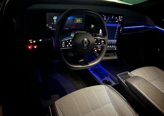 Renault Mégane • 2023 • 16,000 km 9