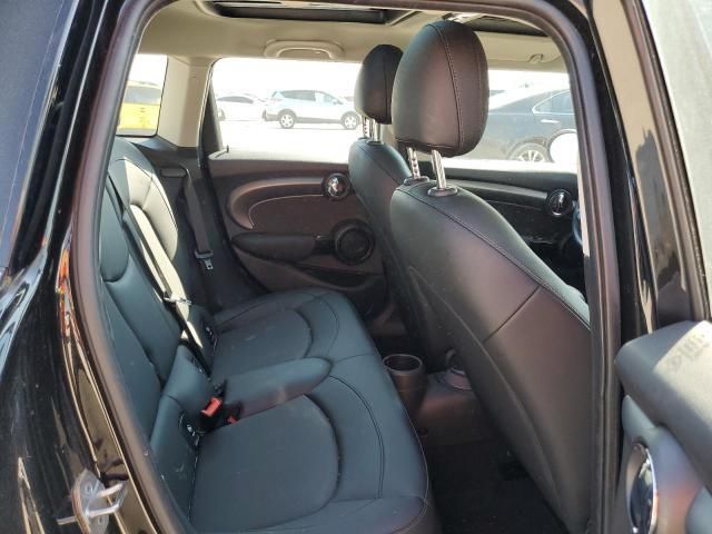 MINI Cooper • 2022 • 10,000 mi 9