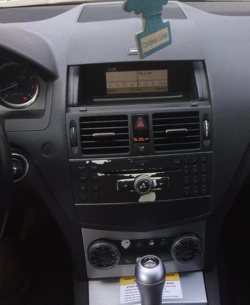 Mercedes-Benz 200 - 300 • 2009 • 160,000 km 5