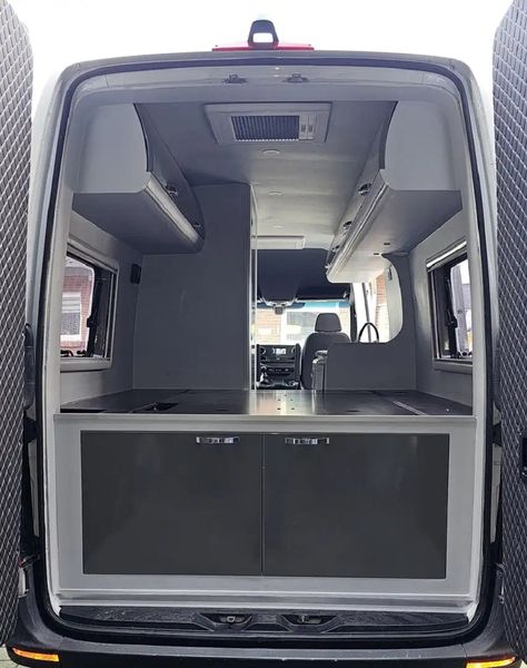 Mercedes-Benz Sprinter • 2019 • 72,000 km 7