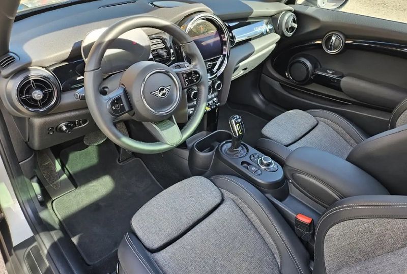 MINI Cooper • 2022 • 24,000 km 8