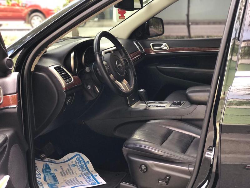 Jeep Cherokee • 2013 • 140 km 7