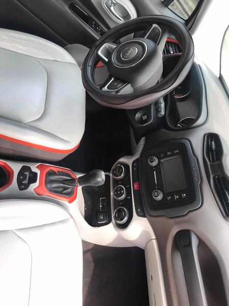 Jeep Renegade • 2016 • 80,000 km 6