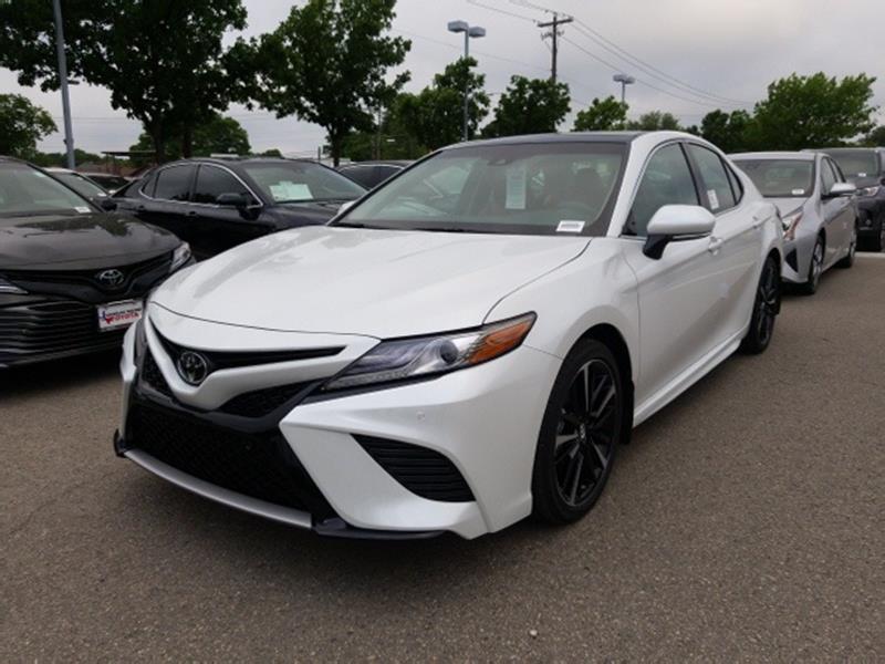 Toyota Camry • 2019 • 33,900 km 2