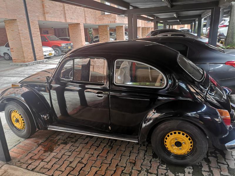 Volkswagen Beetle • 1980 • 10,800 km 11