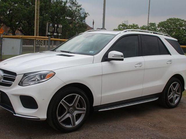 Mercedes-Benz 100 D • 2018 • 15 km 13