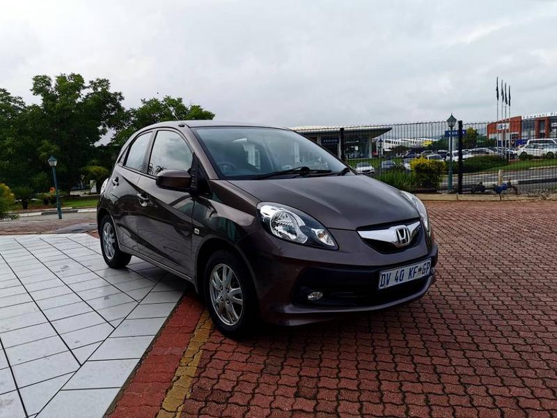 Honda Jazz • 2015 • 62,000 km 1