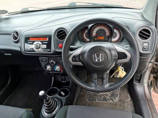 Honda Jazz • 2015 • 62,000 km 3