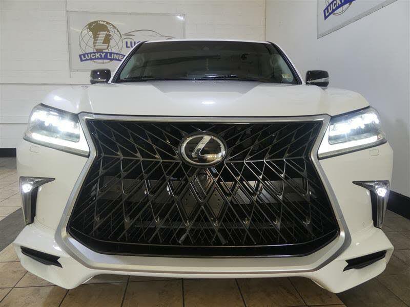 Lexus LX • 2020 • 4,000 km 5