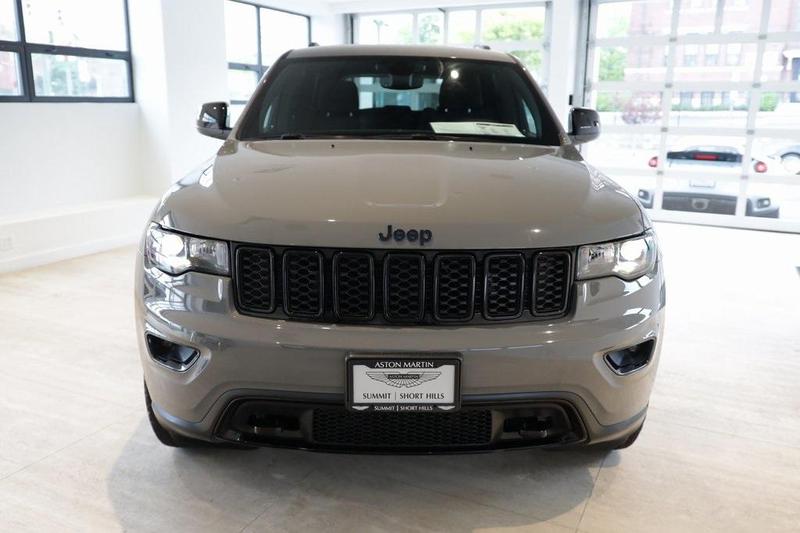 Jeep Grand Cherokee • 2019 • 2,345 km 3