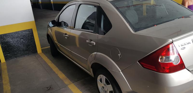 Ford Fiesta • 2010 • 98,000 km 5