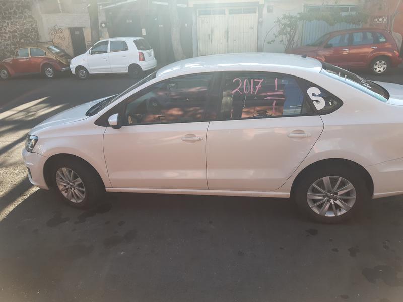 Volkswagen Vento • 2017 • 100,000 km 10