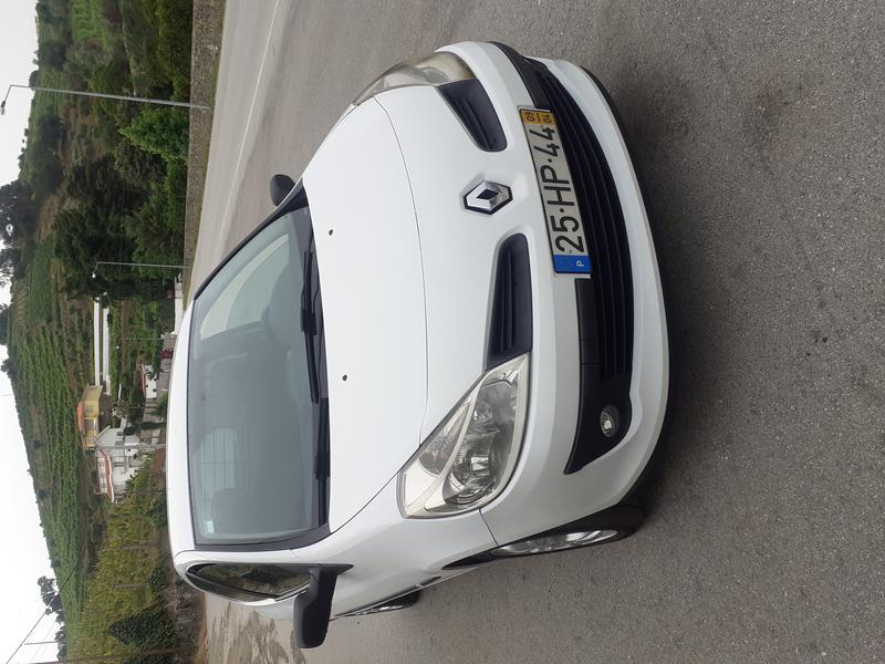 Renault Clio • 2009 • 400,000 km 1