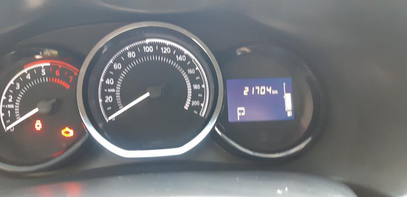 Renault Logan • 2018 • 21,704 km 17