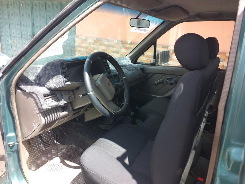 Chevrolet Luv • 1994 • 495,000 km 7