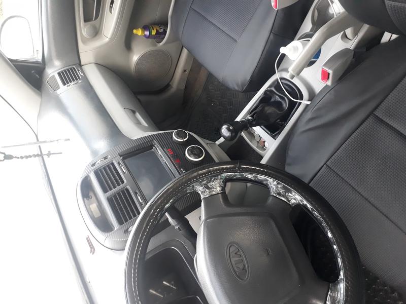 Kia  • 2008 • 2,000,400 km 9