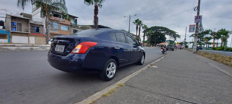 Nissan Versa • 2014 • 161,000 km 3