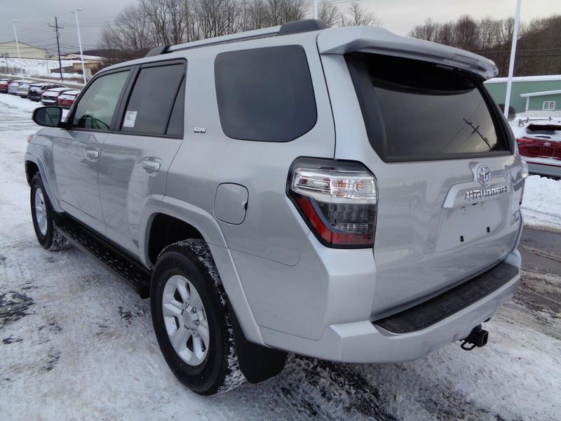 Toyota 4 Runner Limited • 2020 • 20,000 km 1