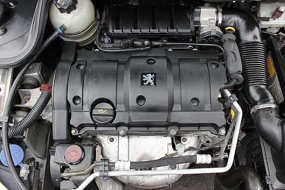 Peugeot 206 CC • 2002 • 111,000 km 8