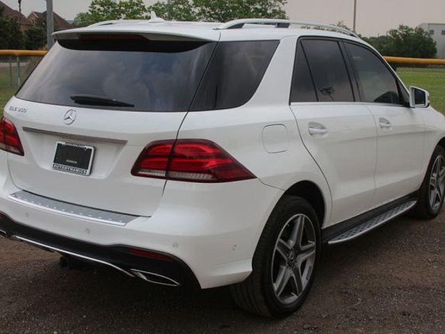 Mercedes-Benz 100 D • 2018 • 15 km 3