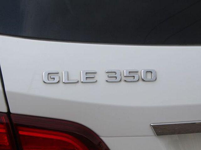 Mercedes-Benz 100 D • 2018 • 15 km 11