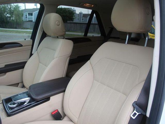 Mercedes-Benz 100 D • 2018 • 15 km 39