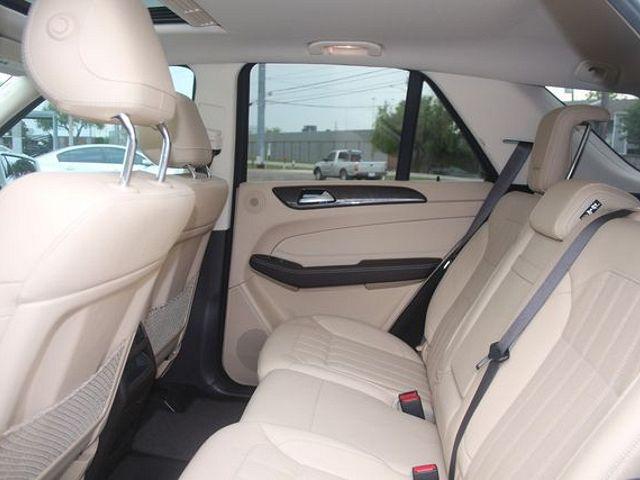 Mercedes-Benz 100 D • 2018 • 15 km 48