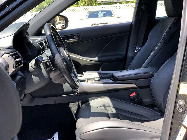 Lexus CT • 2018 • 29,983 km 9