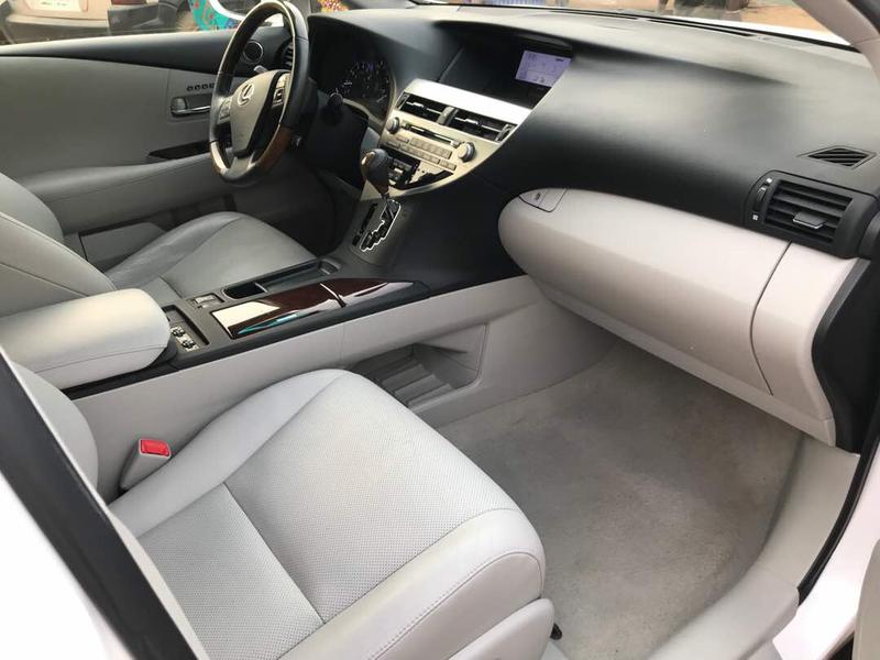 Lexus RX • 2010 • 64,000 km 2