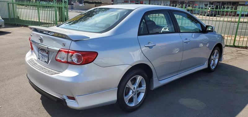 Toyota Corolla • 2013 • 102,668 km 2