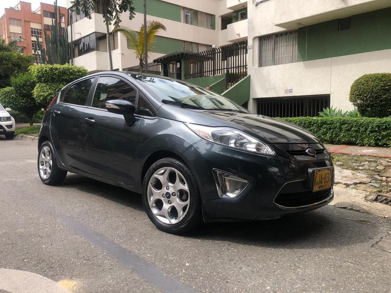 Ford Fiesta • 2011 • 75,000 km 1