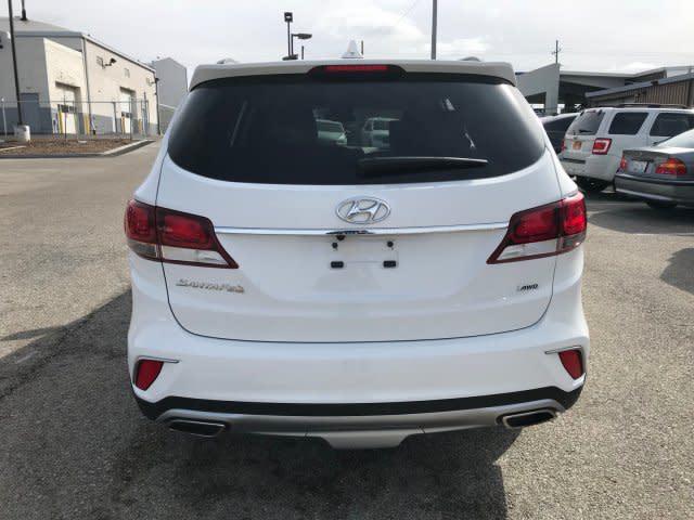 Hyundai Santa Fe • 2017 • 4,000 km 1