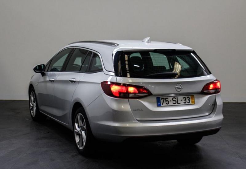 Opel Astra • 2017 • 31,970 km 2