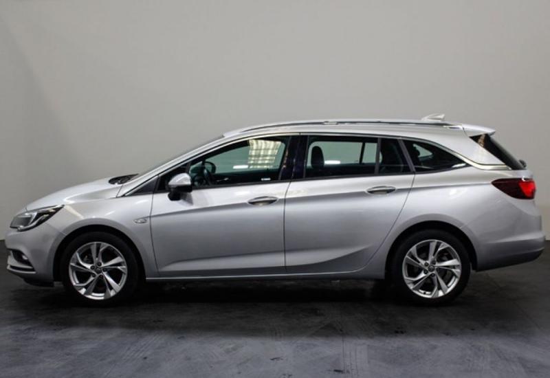 Opel Astra • 2017 • 31,970 km 3