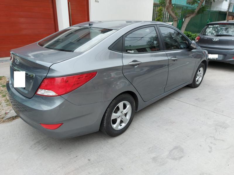 Hyundai Accent • 2015 • 63,000 km 4