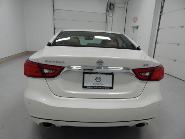 Nissan Maxima • 2016 • 4,000 km 1
