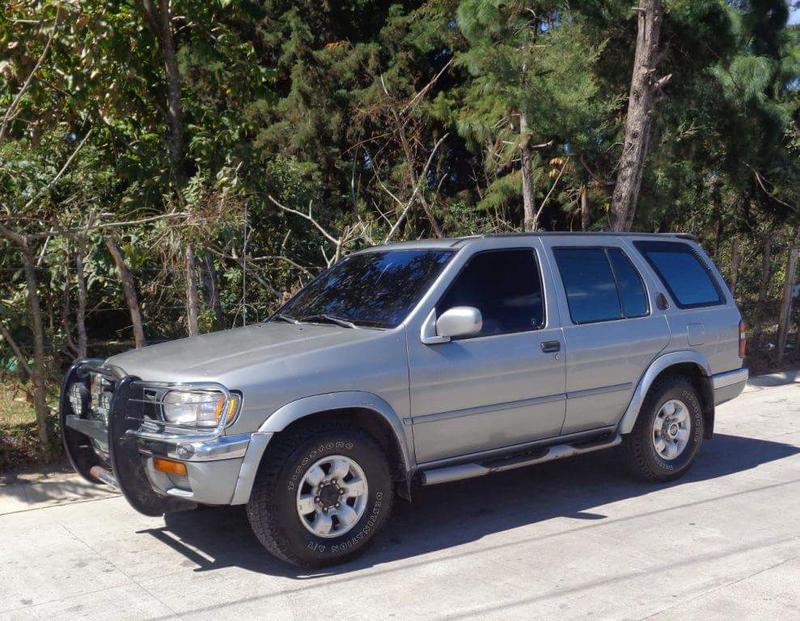 Nissan Pathfinder • 1999 • 146,984 km 1