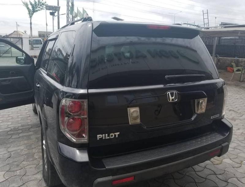 Honda Pilot • 2008 • 1,320 km 3