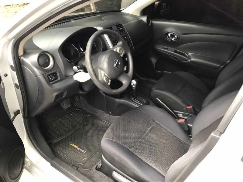 Nissan Versa • 2012 • 126,251 km 3