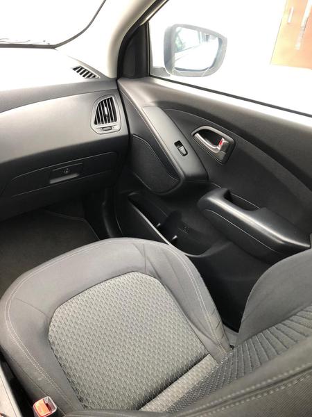 Hyundai Tucson • 2010 • 71,500 km 6